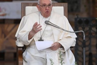 Le pape François a prononcé un discours samedi lors de sa rencontre avec des pauvres et des réfugiés à l'église Sainte-Elisabeth à Budapest. Le souverain pontife quittera la Hongrie dimanche après un voyage de trois jours.